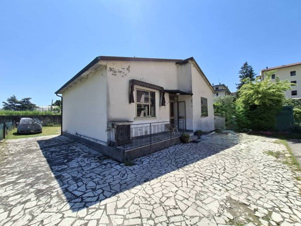 casa indipendente in vendita a Castrocaro Terme e Terra del Sole