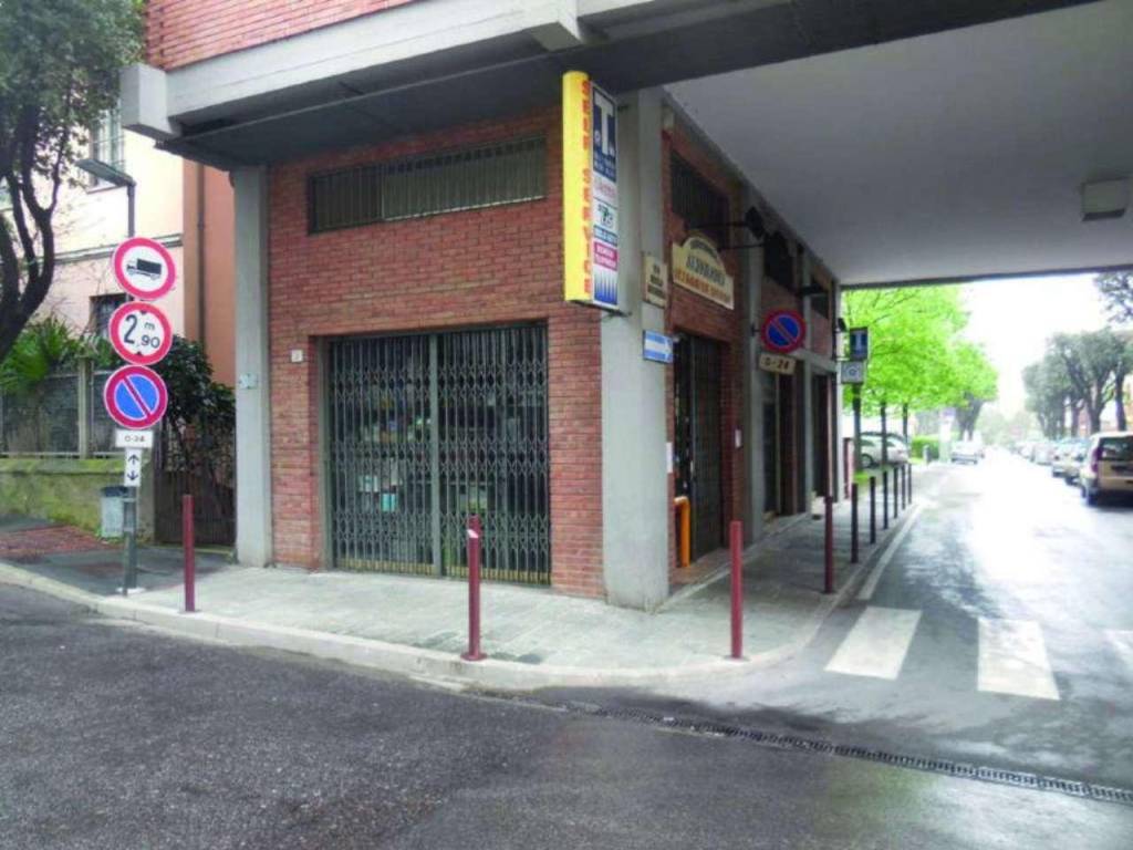 negozio in vendita a Castrocaro Terme e Terra del Sole