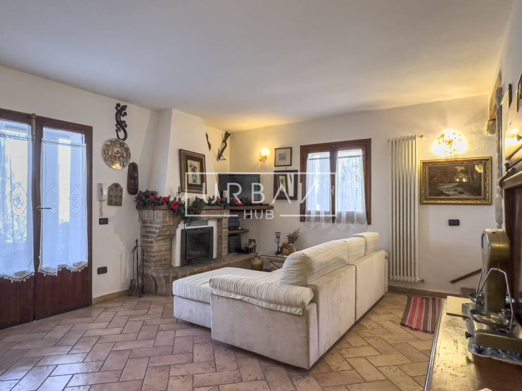 casa indipendente in vendita a Castrocaro Terme e Terra del Sole