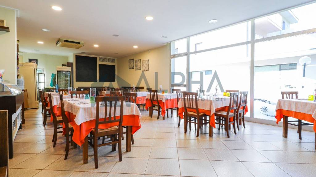 negozio in vendita a Castrocaro Terme e Terra del Sole