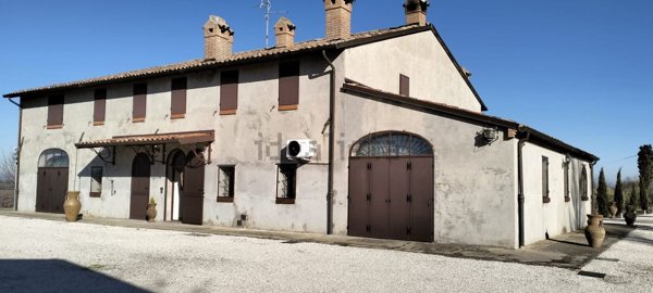 casa indipendente in vendita a Castrocaro Terme e Terra del Sole