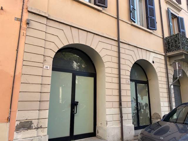 negozio in vendita a Castrocaro Terme e Terra del Sole