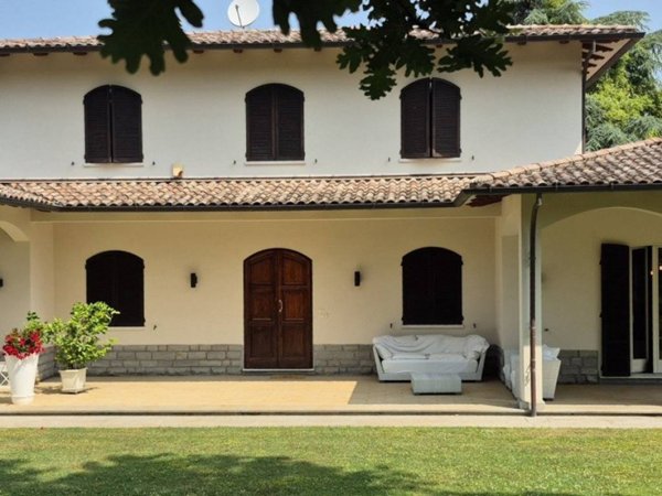 casa indipendente a Castrocaro Terme e Terra del Sole in zona Pieve Salutare