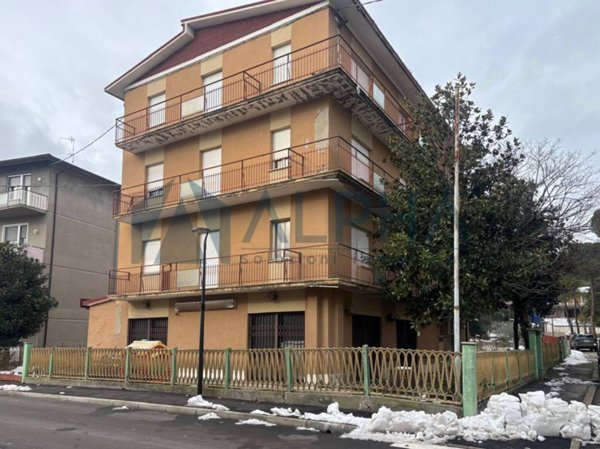intera palazzina in vendita a Castrocaro Terme e Terra del Sole