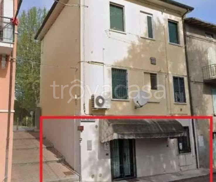 negozio in vendita a Castrocaro Terme e Terra del Sole