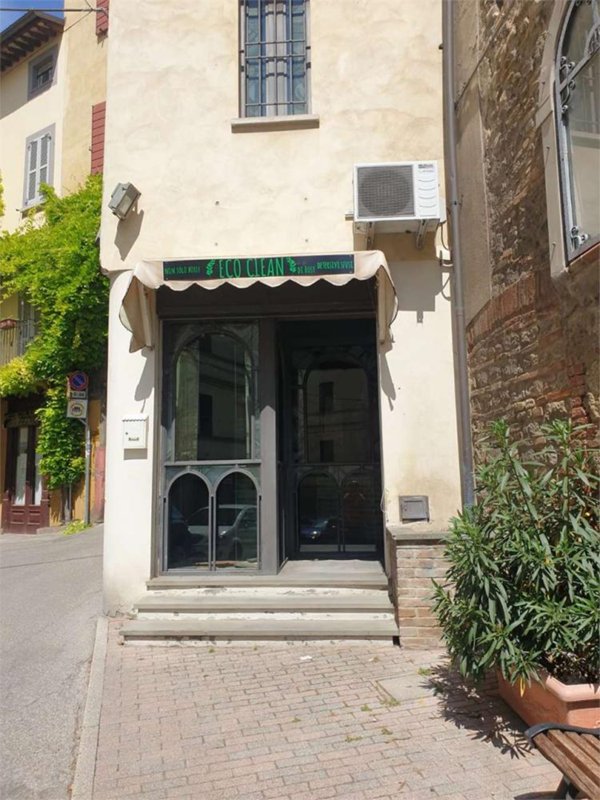 negozio in vendita a Castrocaro Terme e Terra del Sole