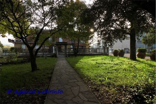 casa indipendente in vendita a Castrocaro Terme e Terra del Sole