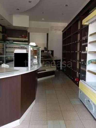 negozio in vendita a Castrocaro Terme e Terra del Sole