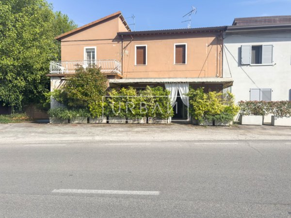 casa indipendente a Castrocaro Terme e Terra del Sole in zona Pieve Salutare