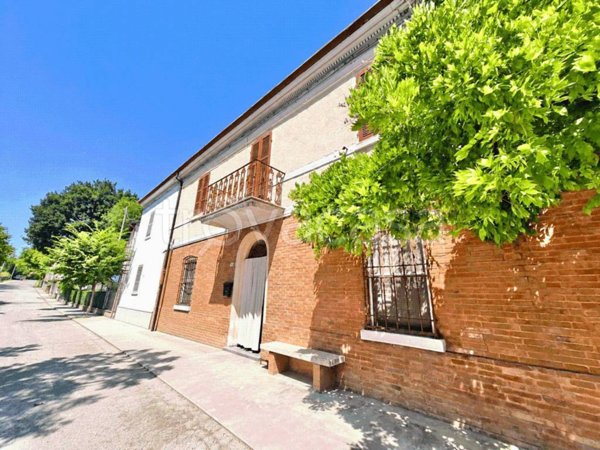 casa indipendente in vendita a Castrocaro Terme e Terra del Sole