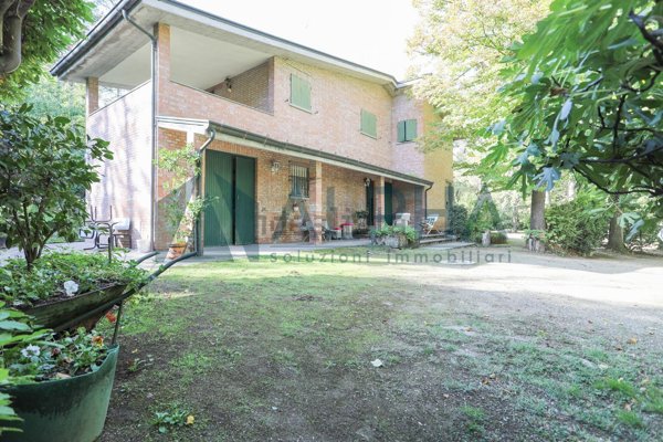casa indipendente in vendita a Castrocaro Terme e Terra del Sole