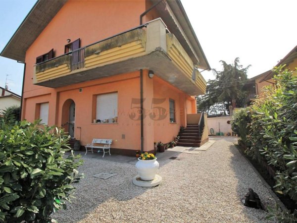 casa indipendente in vendita a Cesena in zona Bulgarnò