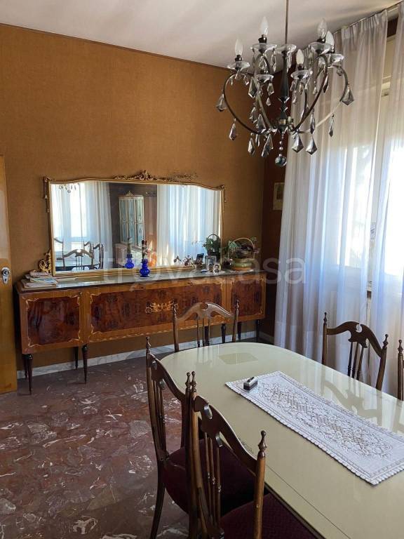 casa indipendente in vendita a Cesena in zona Ponte Pietra