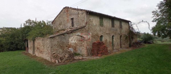 casa indipendente in vendita a Cesena in zona Lizzano