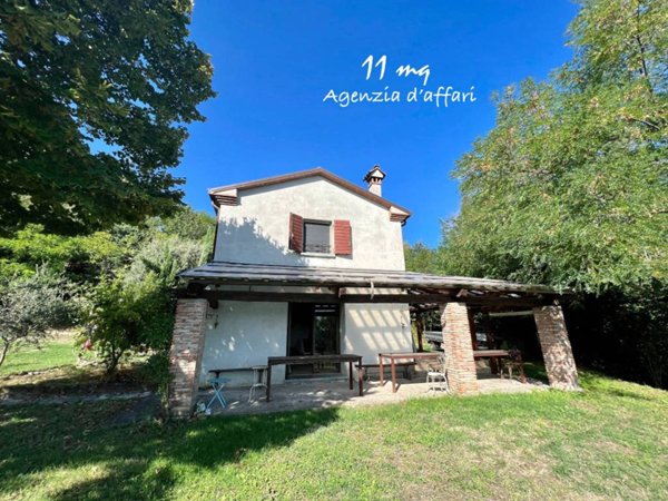 casa indipendente in vendita a Cesena in zona Tessello