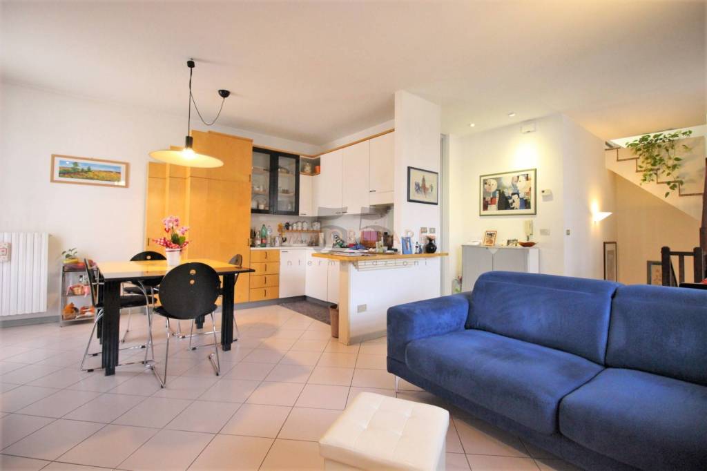 appartamento in vendita a Cesena in zona Ponte Pietra