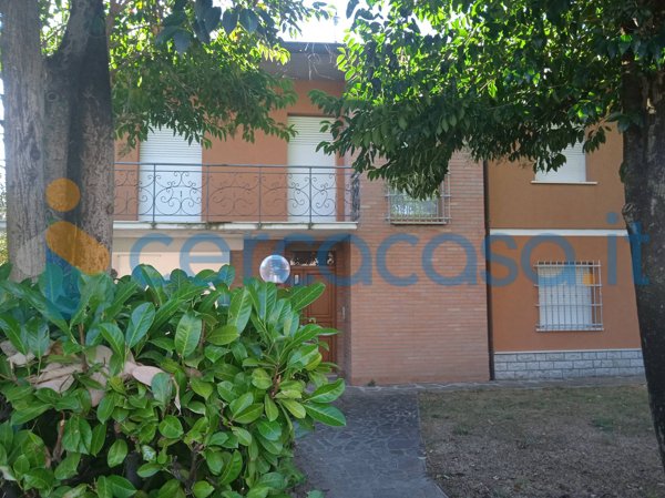 casa indipendente in vendita a Cesena in zona San Carlo