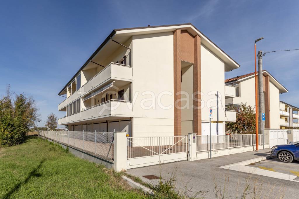 appartamento in vendita a Cesena in zona Pievesestina