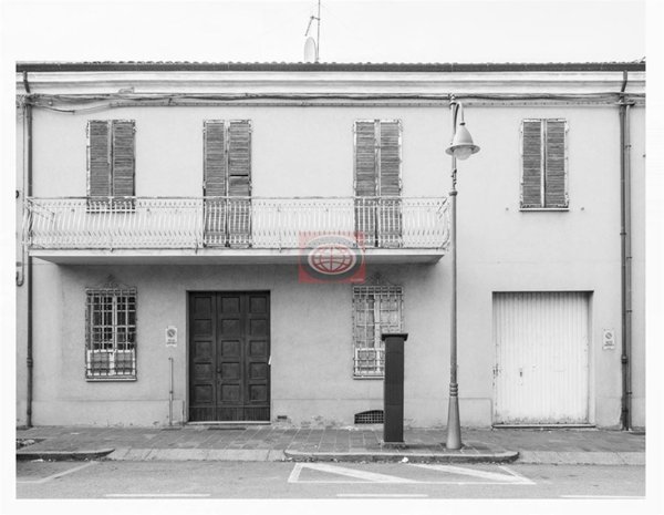 casa indipendente in vendita a Cesena in zona Centro Storico