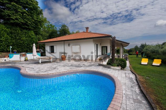 casa indipendente in vendita a Cesena in zona Acquarola