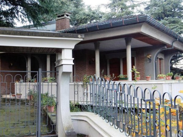 casa indipendente in vendita a Cesena in zona Cesuola