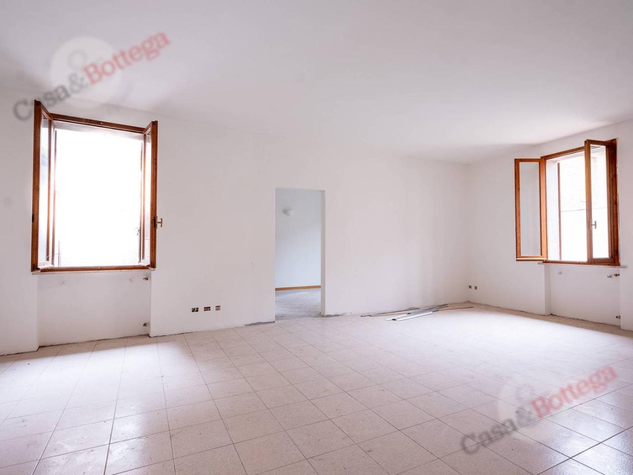 appartamento in vendita a Cesena in zona Centro Storico