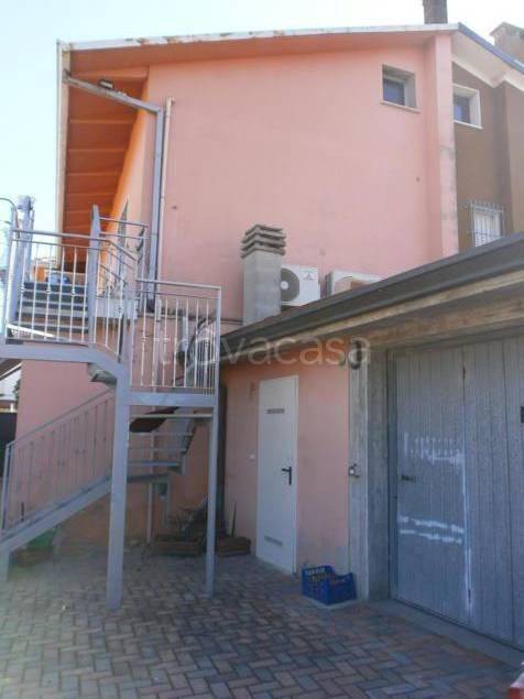 appartamento in vendita a Cesena in zona Ponte Pietra
