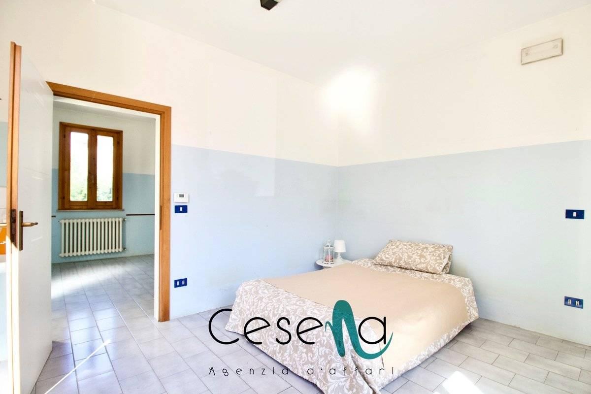 casa indipendente in vendita a Cesena
