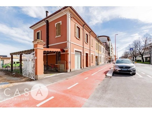 casa indipendente in vendita a Cesena in zona Centro Storico