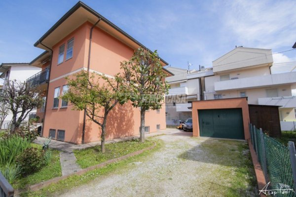 casa indipendente in vendita a Cesena in zona Sant'Egidio