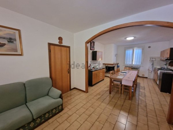 casa indipendente in vendita a Cesena