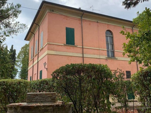 casa indipendente in vendita a Cesena in zona Cesuola