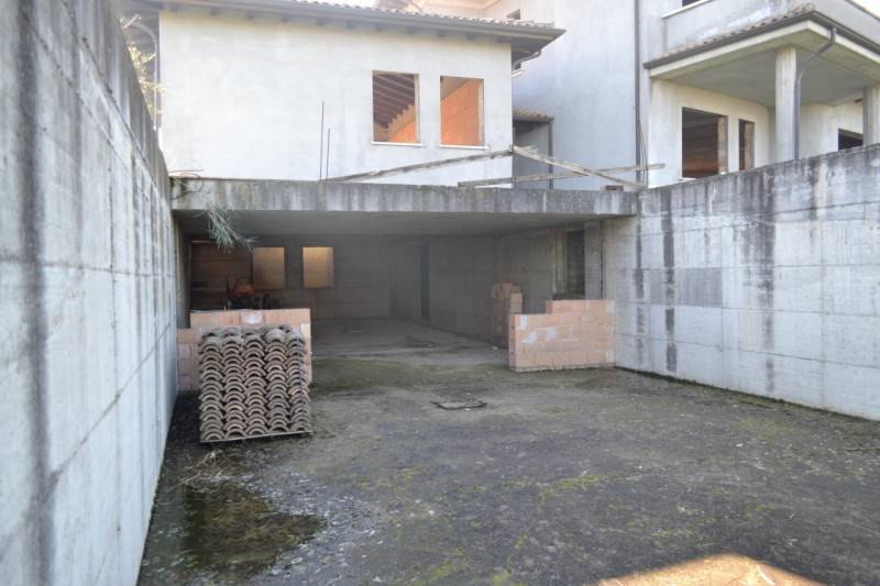 casa indipendente in vendita a Cesena in zona Centro Storico