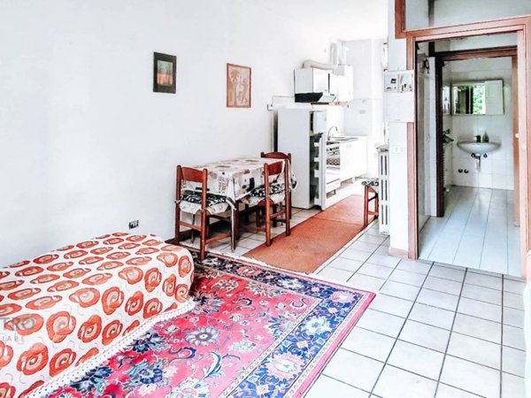 casa indipendente in vendita a Cesena in zona Centro Storico