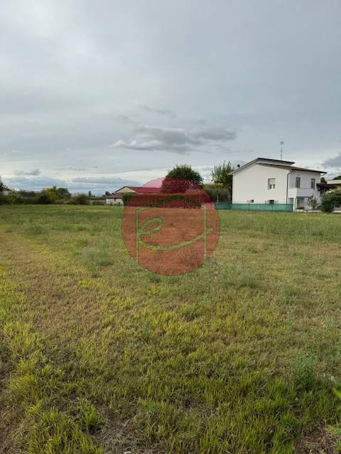 terreno edificabile in vendita a Cesena in zona Pievesestina