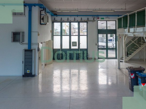 ufficio in vendita a Cesena