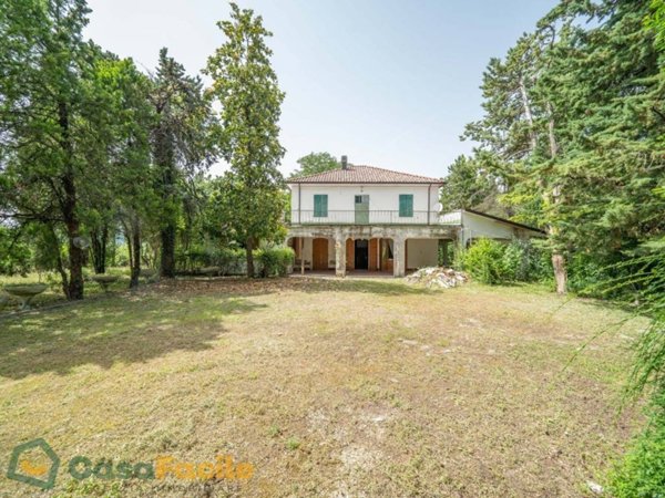 casa indipendente in vendita a Cesena