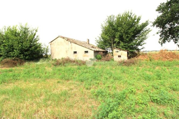 casa indipendente in vendita a Cesena in zona Bagnile
