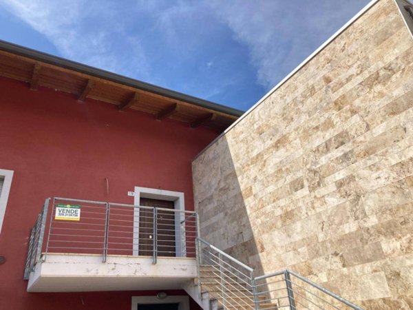 casa indipendente in vendita a Cesena