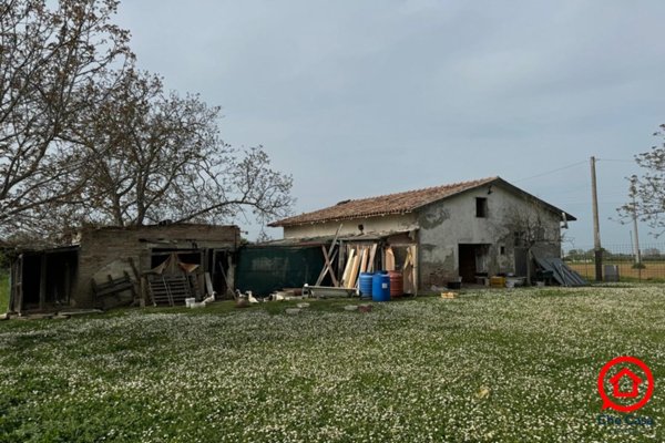 casa indipendente in vendita a Cesena in zona San Vittore