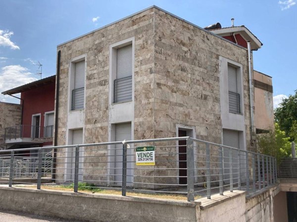 casa indipendente in vendita a Cesena