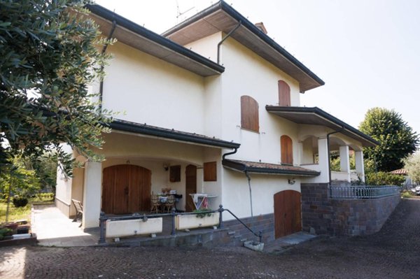 casa indipendente in vendita a Cesena