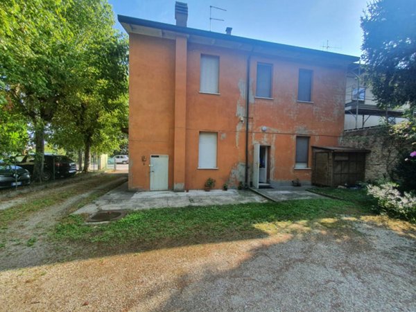 casa indipendente in vendita a Cesena in zona Ruffio