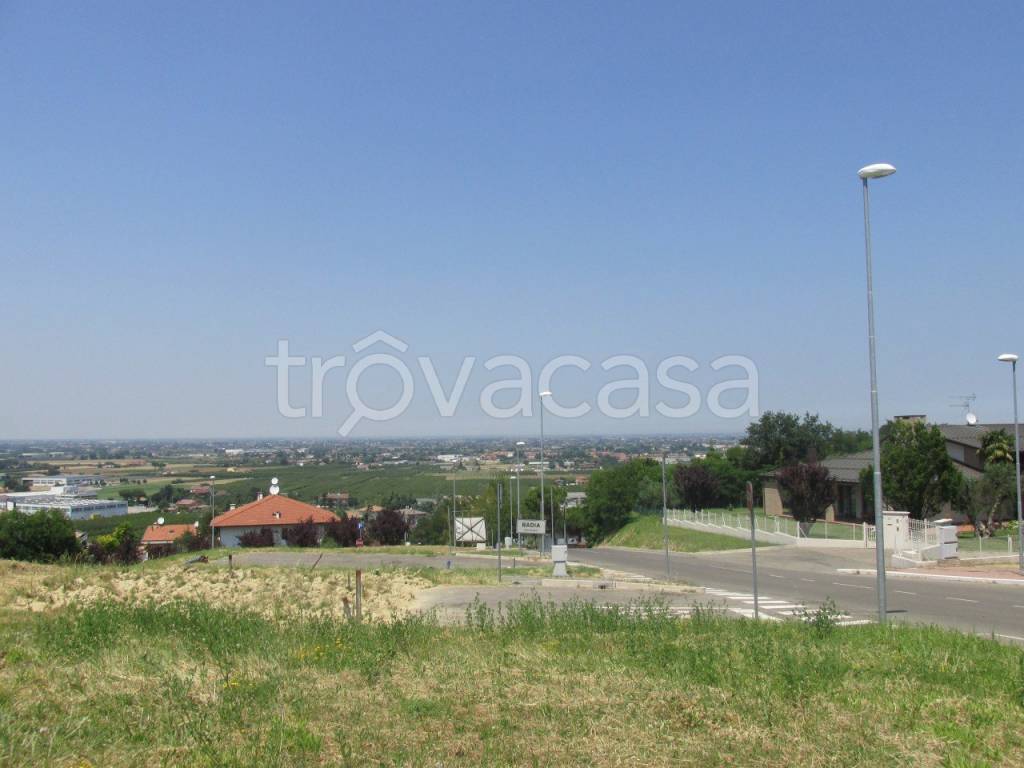casa indipendente in vendita a Cesena in zona Centro Storico