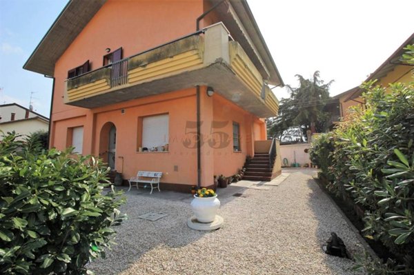casa indipendente in vendita a Cesena in zona Macerone
