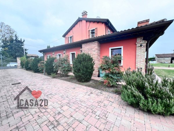 casa indipendente in vendita a Cesena in zona San Giorgio