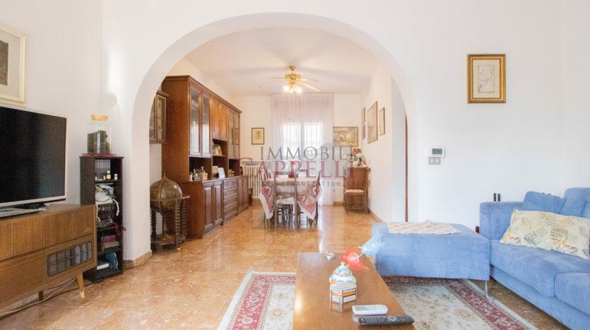 casa indipendente in vendita a Cesena in zona Barriera