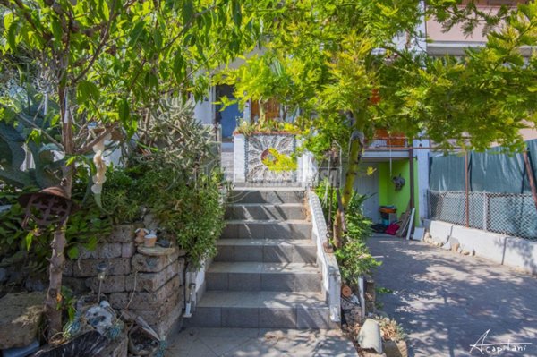 casa indipendente in vendita a Cesena in zona Sant'Egidio