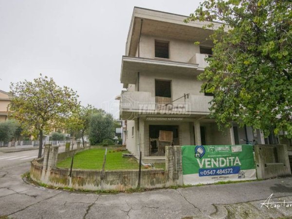 appartamento in vendita a Cesena in zona Tipano