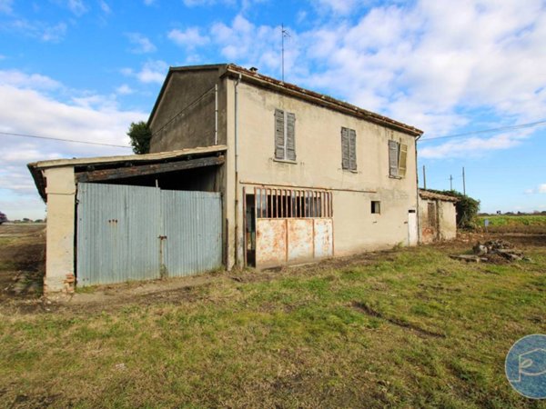 casa indipendente in vendita a Cesena in zona Ruffio